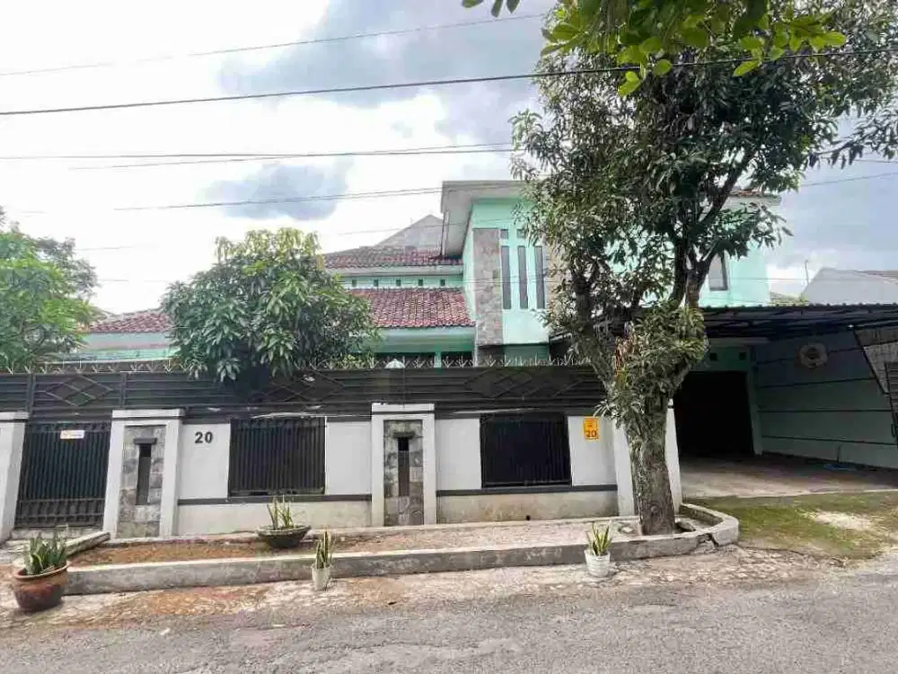 rumah 2lantai lokasi sanhat strategis di syp karawitan turangga buahbatu bandung
