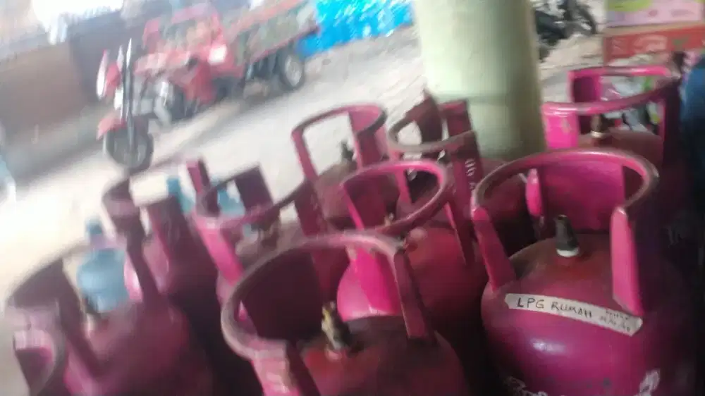 Lpg 12 kg ( Refill atau isi ulang )