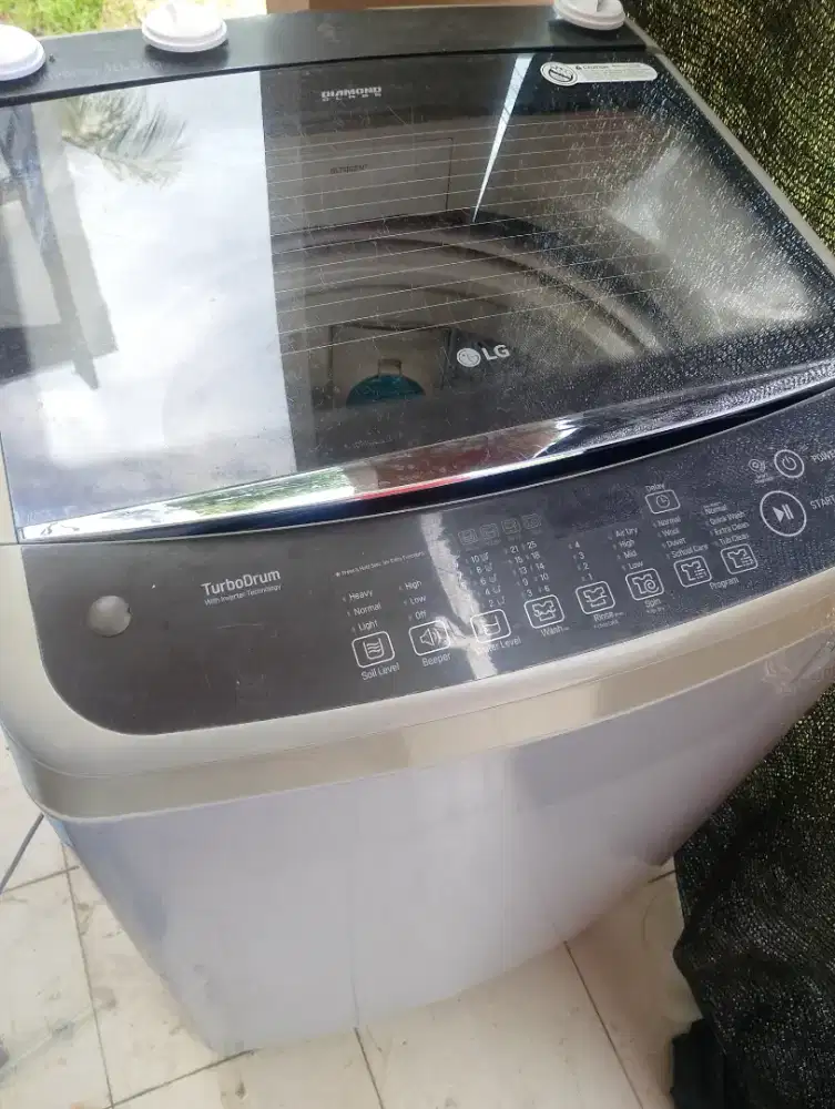Mesincuci LG 10 kg siap pakai /sudah manual