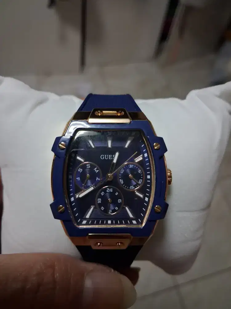 Jam GUESS biru nego beli feb 2026 komplit