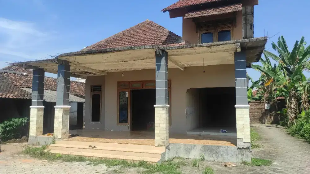 Di JUAL TANAH BESERTA RUMAH
