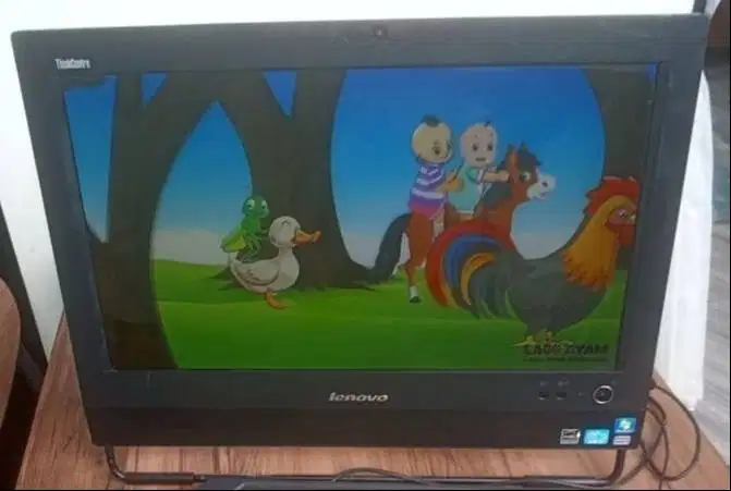 PC All In One M72z Core i5 RAM 8GB/HDD 500GB NORMAL