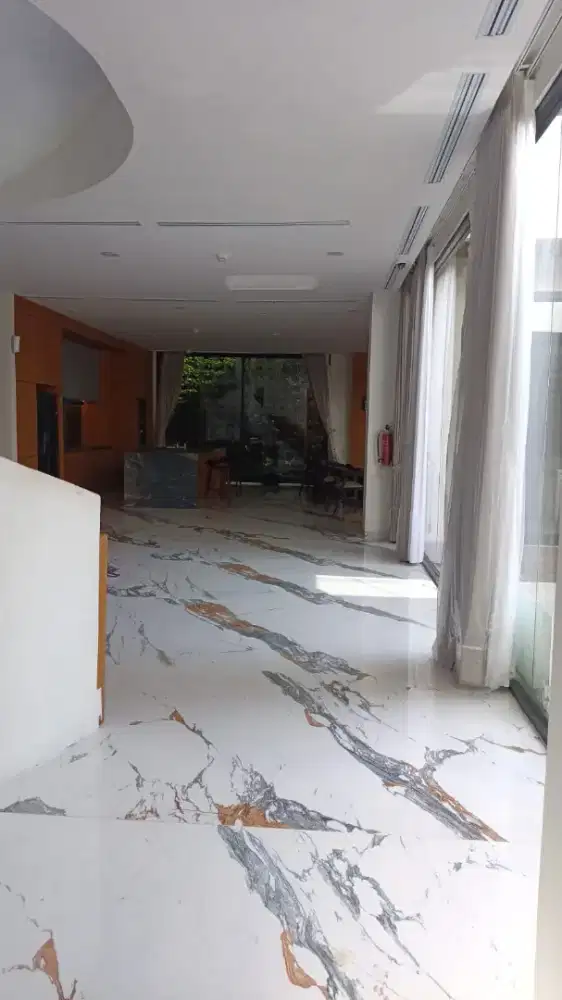 Tukang Pasang Quadra, Marmer, Granit. Kontraktor Bangun Rumah Mewah