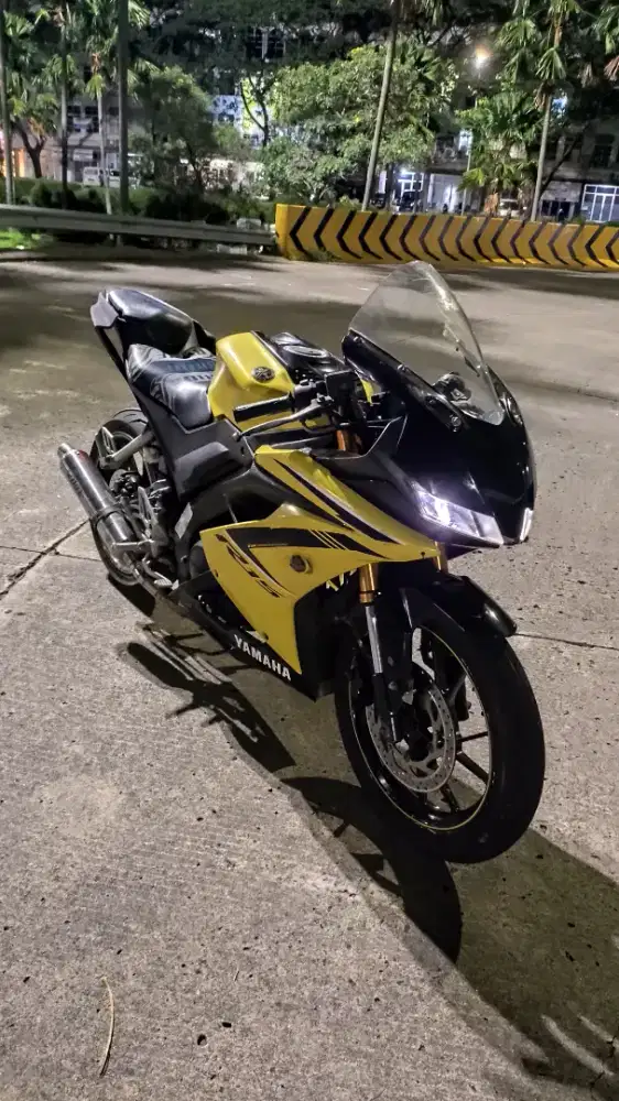 Yamaha R15 V3 2019 termurah!