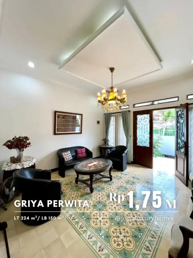 Dijual Rumah Desain Klasik Lingkungan Perumahan dekat Jalan Kaliurang