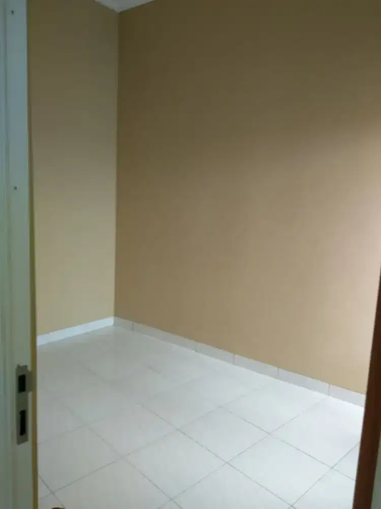 Tukang Pasang Keramik, Marmer, Granit. Kontraktor Bangun Rumah Mewah