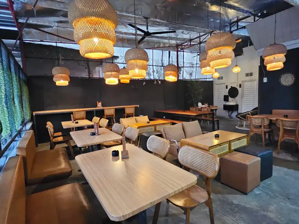 Take Over Usaha Cafe, Nail Art & Lash