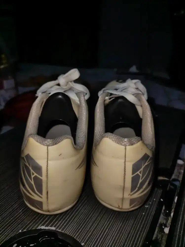 JUAL SEPATU SPIKE SPRINT MEREK EAGLE BEKAS