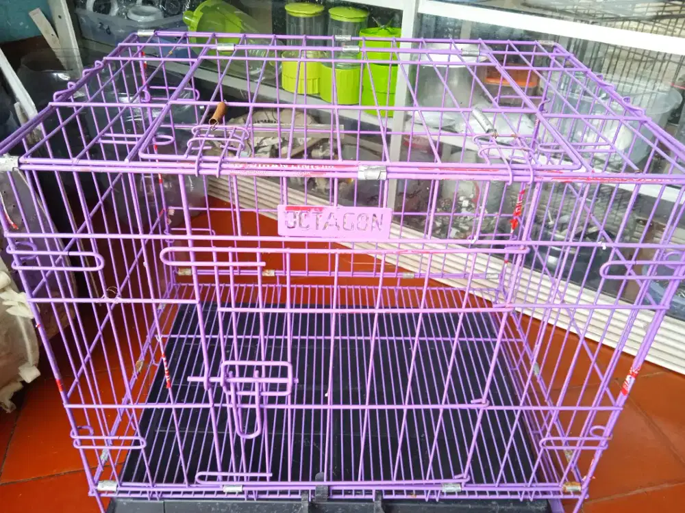 Kandang kucing besi lipat kondisi msh mulus seperti baru