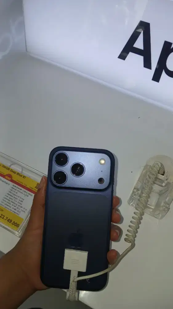 IPHONE 17 PRO 256GB CICILAN/CASH BISA KE ERABLUE CIRENDEU