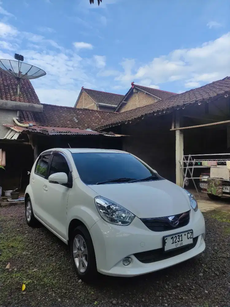 Dijual Daihatsu Sirion 2012
