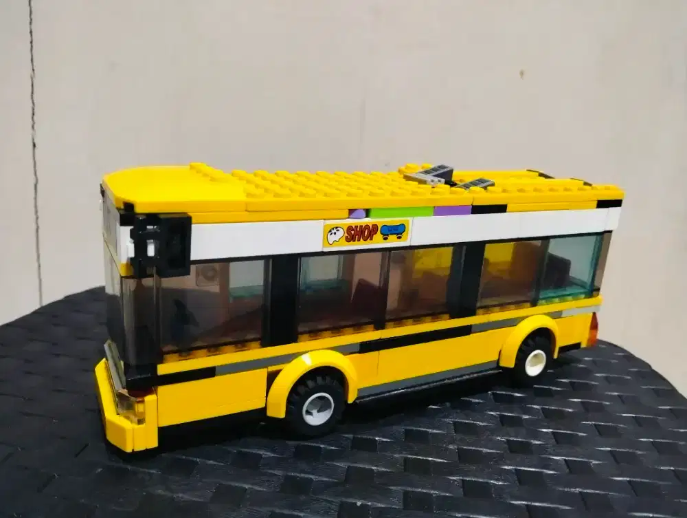 Mainan Lego Bus Kuning