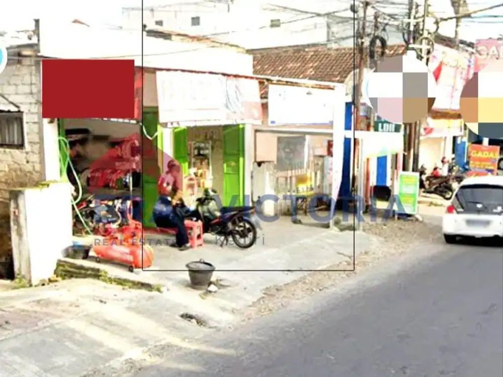 Rumah Posisi Hook Dengan 2 Kios Bagian Depan Dekat RSUD Kilisuci