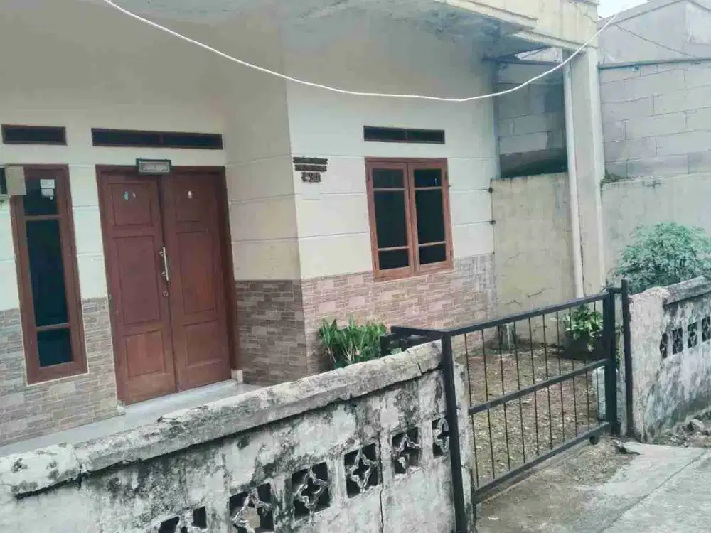 Dijual rumah Perumnas Depok 2 luas tanah 130 meter harga 440 juta nego