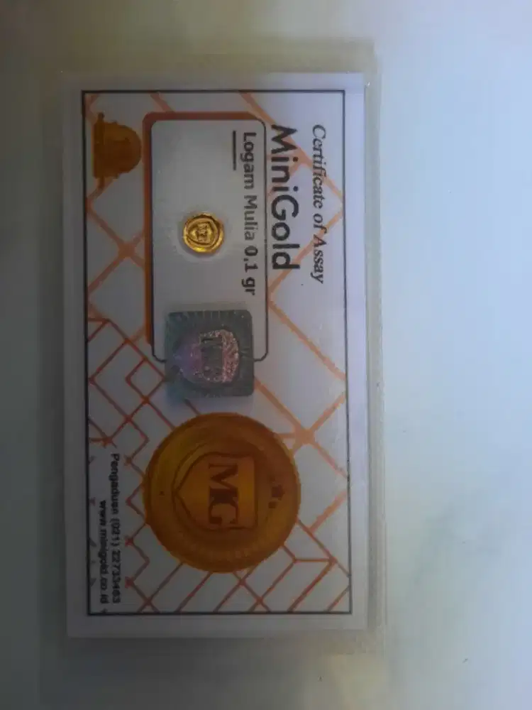 Emas mungil mini gold