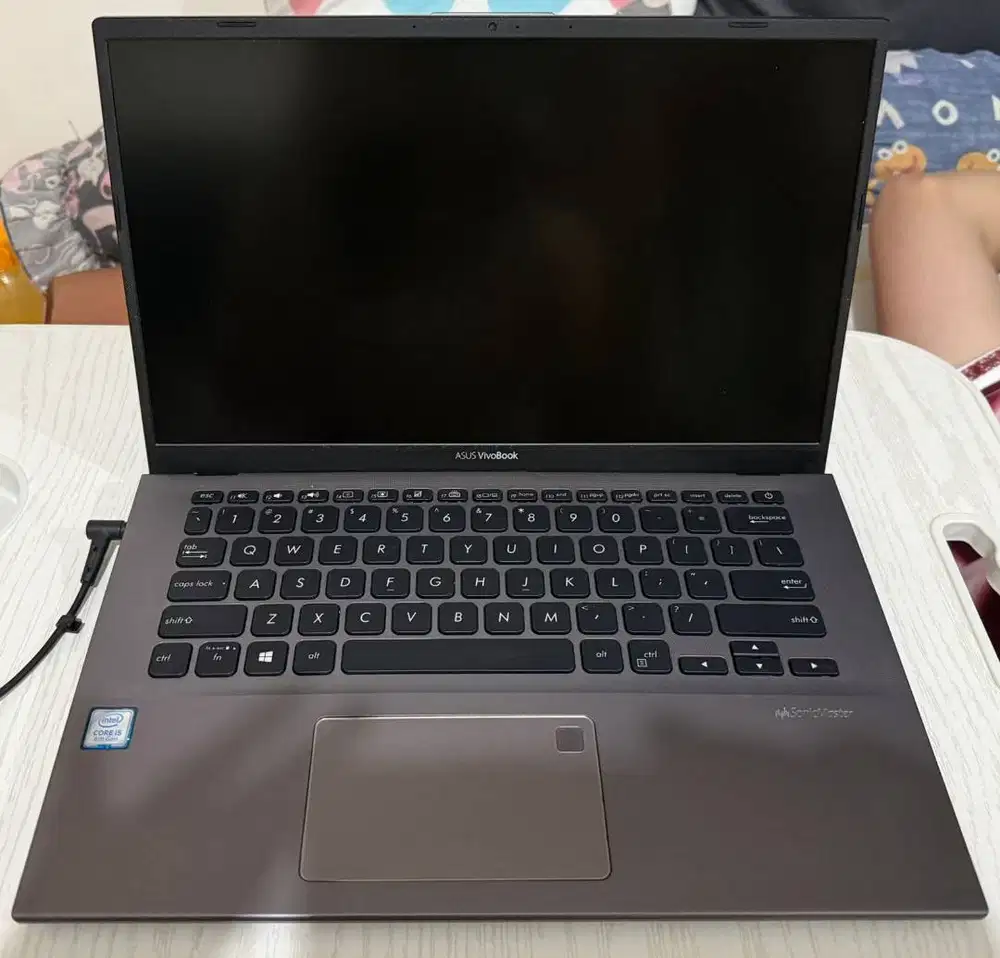 Dijual Laptop Asus Vivobook A412F I5 Gen 8 RAM 8GB / SSD 512GB Fullset