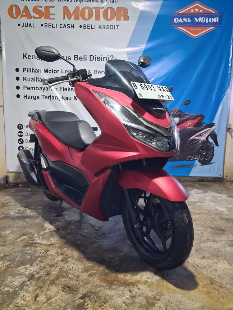 (B) Honda PCX 160 ABS ISS Tahun 2022