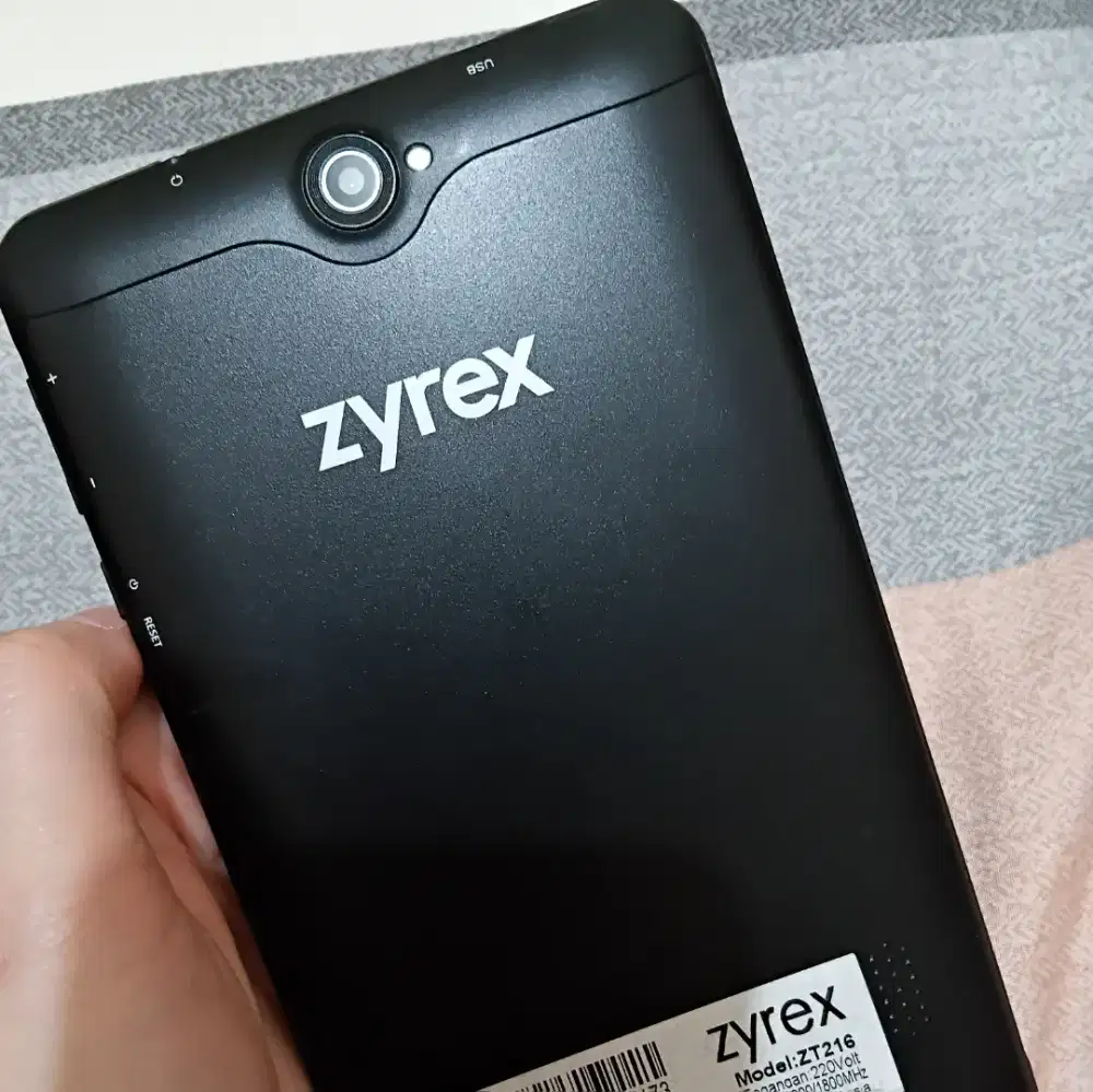 Tablet Gadget murah merk Zyrex