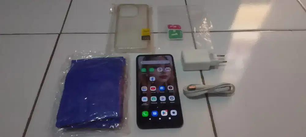 Redmi A2 ( 2023 )
Ram 5gb (3gb+2gb)
Rom 32gb
Black Edition
NORMAL JAYA