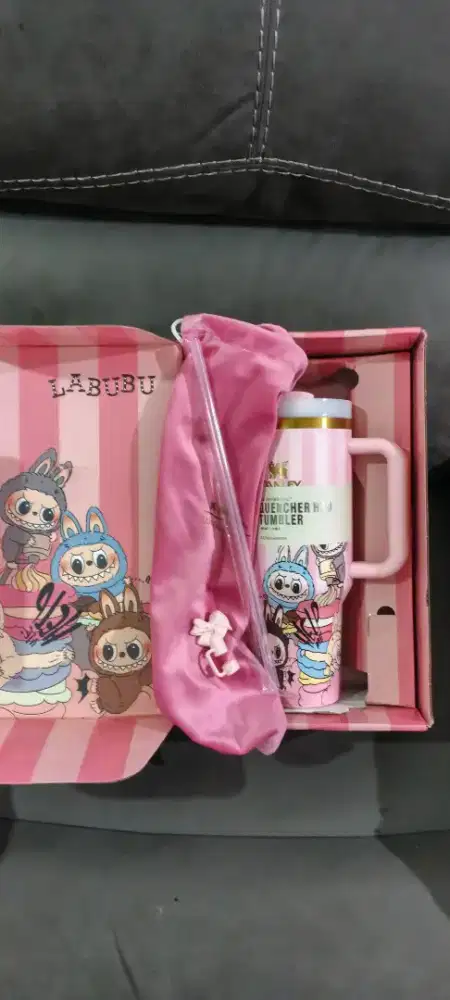 TUMBLER STANLEY X LABUBU 40OZ LUCU