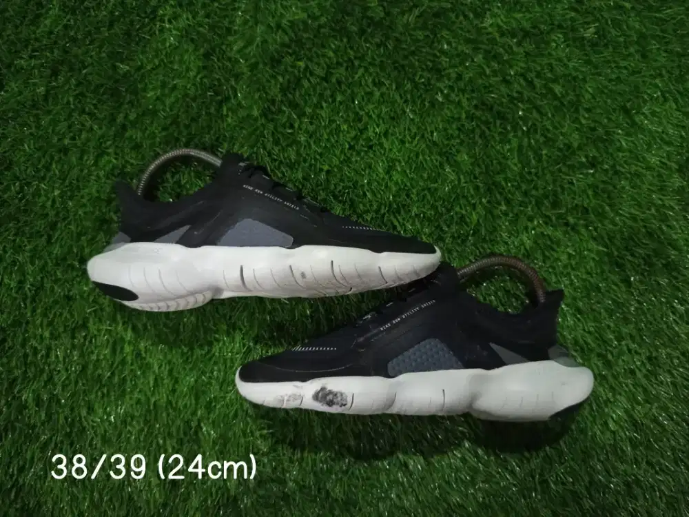 Nike Free Run 5.0 •Preloved,Second,Thrift•