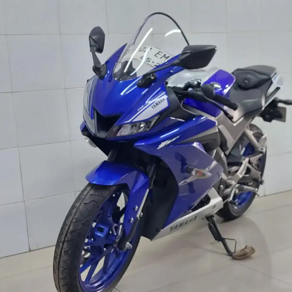 Yamaha R15 v3 2018 dp 1juta