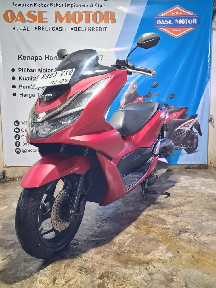 (B) Honda PCX 160 ABS ISS Tahun 2022