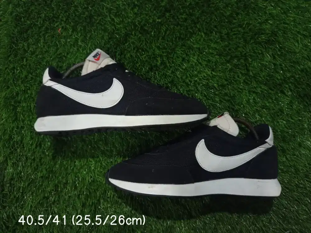 Nike Tailwind Black/White •Preloved,Second,Thrift|