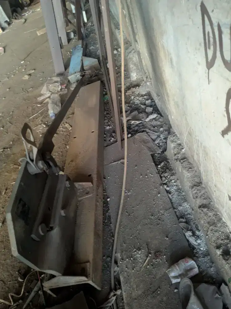 alat potong plat manual