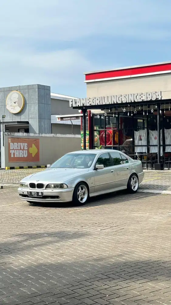 BMW 520i 2001 Bensin