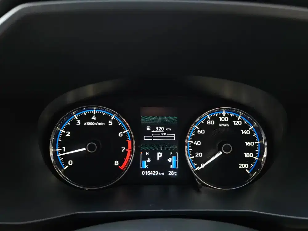 LOW KM 15.000 NEW Model Mitsubishi Xpander Ultimate CVT AT 2023