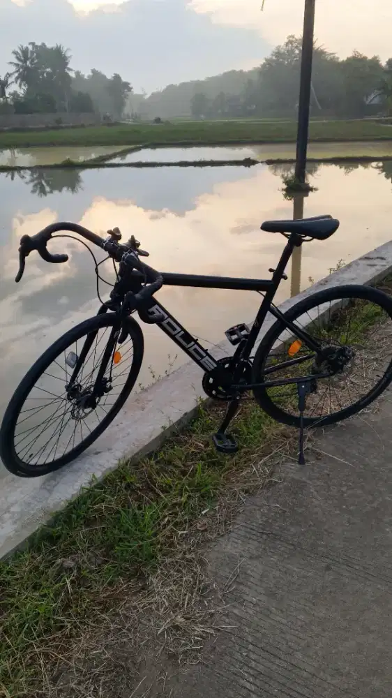 Sepeda  ROADBIKE Police Toronto