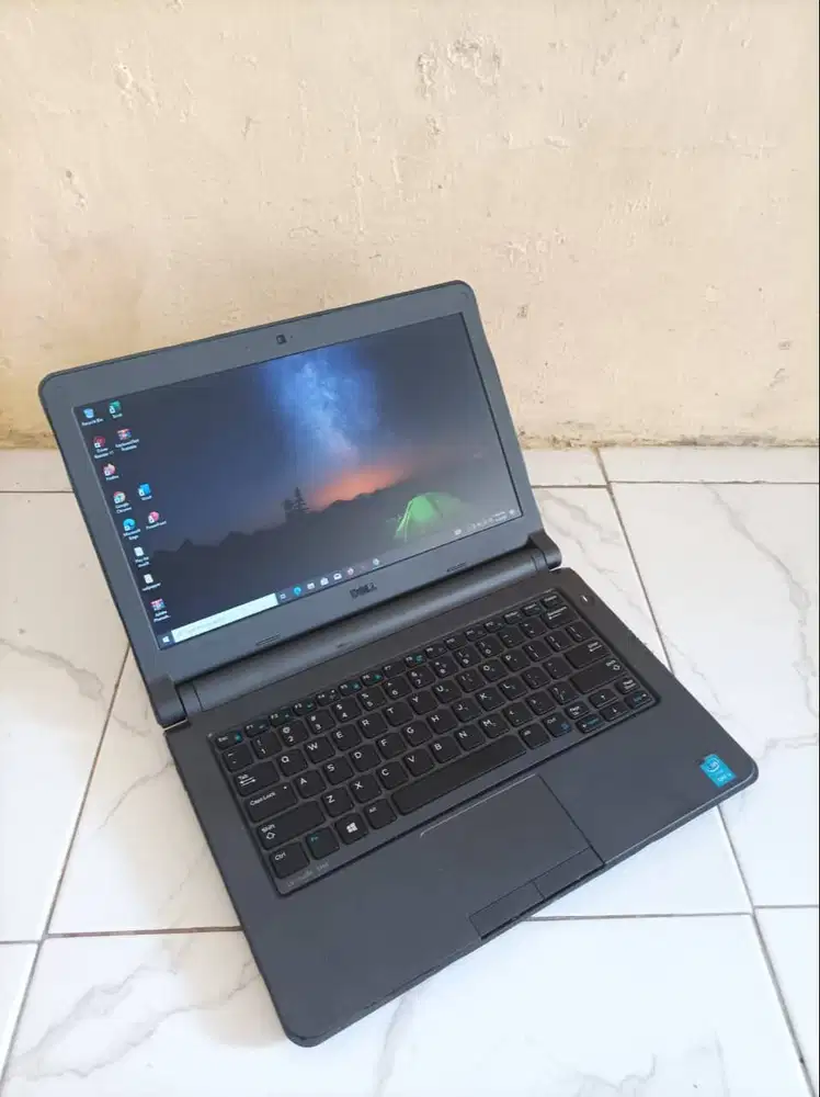 Dell Latittude 3350 Intel Core i3 Broadwell Gen 5 Ram 8Gb