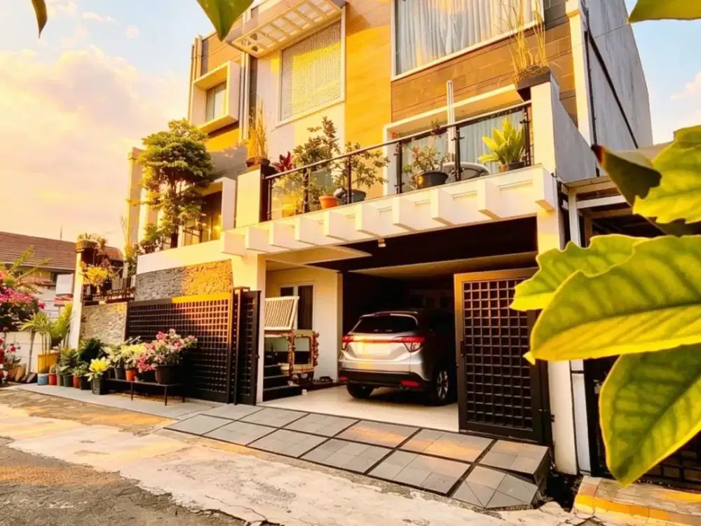 DD231 Rumah Private Pool Bagus Billymoon Pondok Kelapa Jakarta Timur