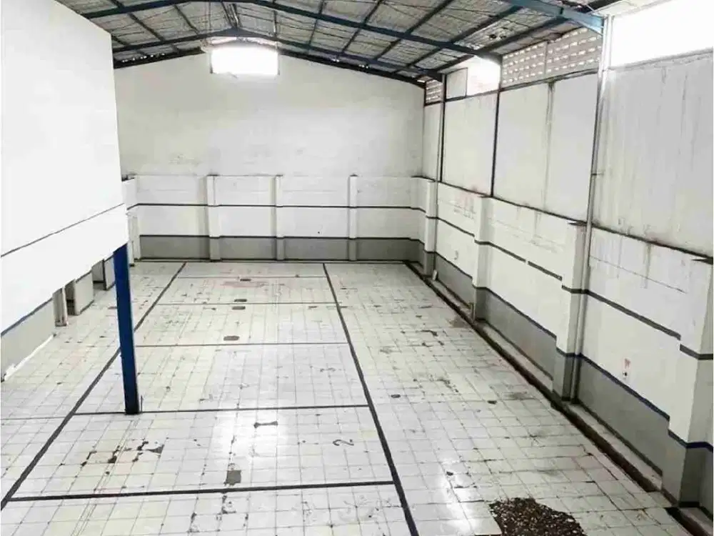 Disewakan Gudang atau Bangunan ex Dealer di Mainroad Jalan Soekarno Hatta Bandung