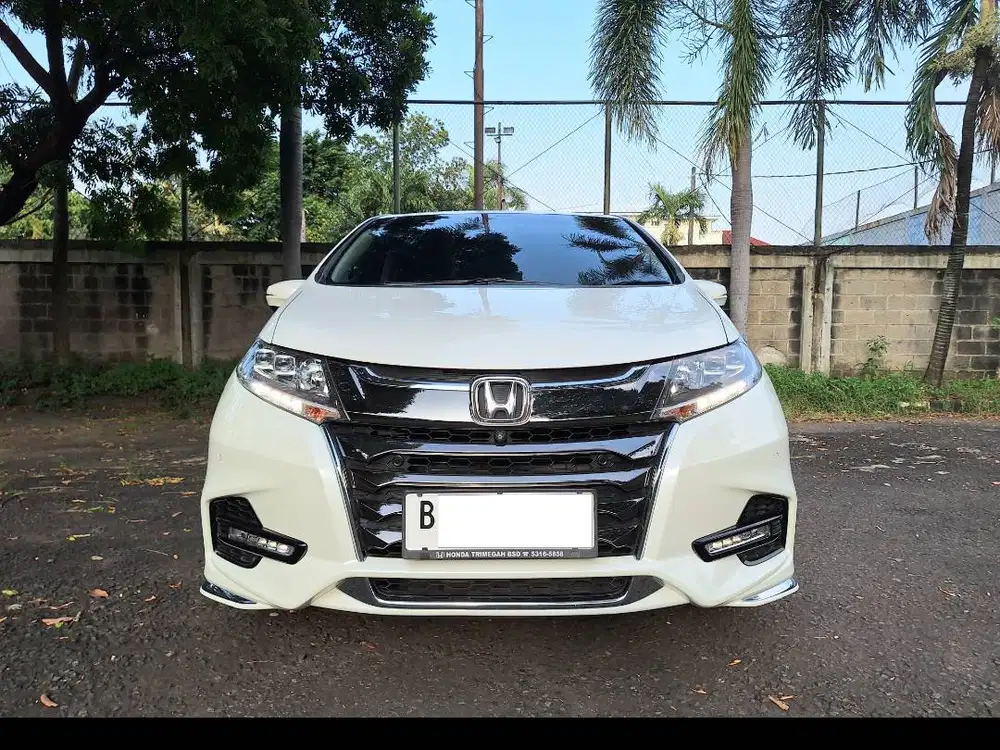 Honda Odyssey 2.4 AT 2018/2019 Low Km Sangat Terawat