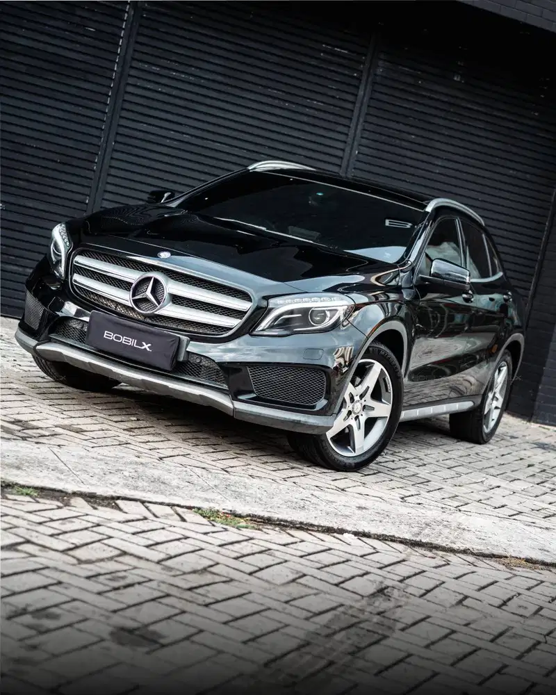 NIK 2016 Mercedes-Benz GLA 200 Black on Black