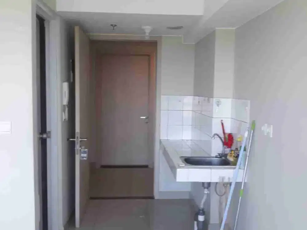 dijual studio  di apartemen the Springlake view summarecon Bekasi
