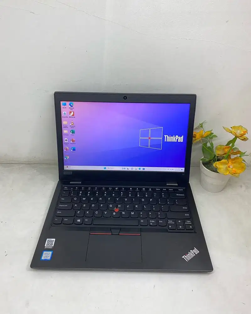 Lenovo ThinkPad S2 Powerful Desain slim dengan performa cepat