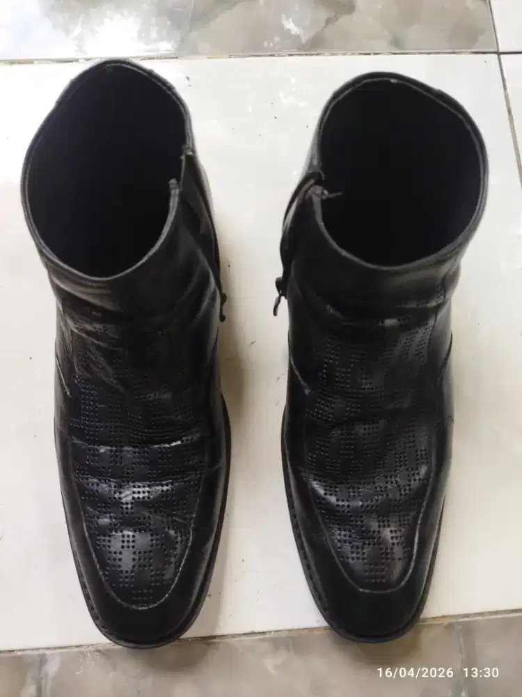 Sepatu Pantofel Kulit Asli Crocodile CR-1983