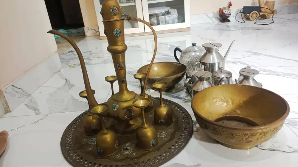 Barang antik kuningan pajangan ala timur tengah