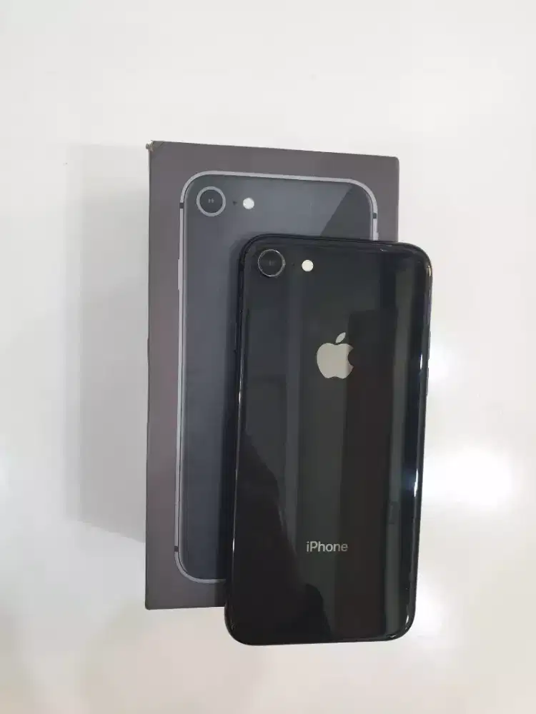 Iphone 8 64GB inter mulus lengkap