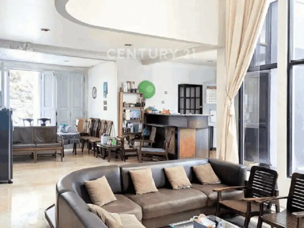 Rumah Elegan Dengan Konsep Inner Garden Di Kedoya Jakarta Barat