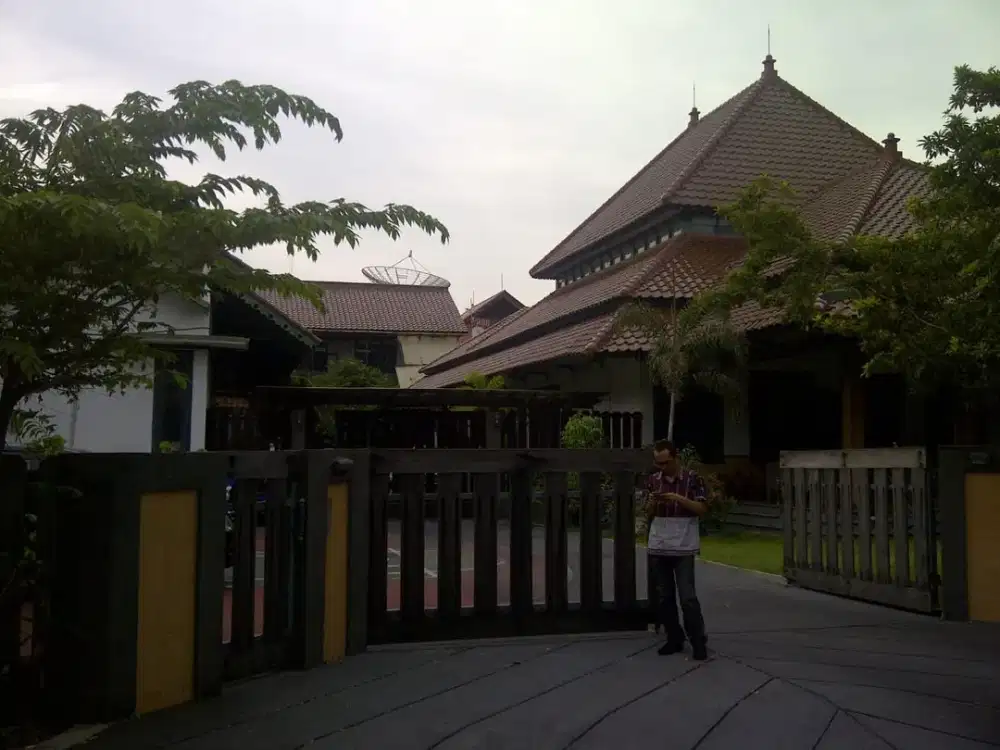 TANAH & BANGUNAN USAHA SHM DEKAT UNTAG STIESIA ITATS MANYAR SURABAYA TIMUR KHA117