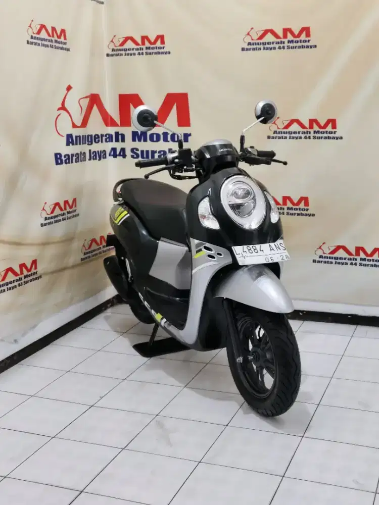 Ready Honda Scoopy Sporty tahun 2023 Silver Hitam