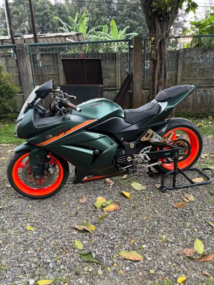 Di jual Ninja 250 Tahun 2008