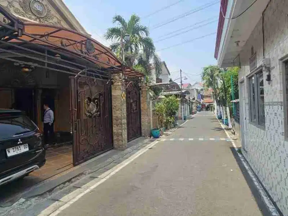 Dijual murah via lelang rumah di simogunung barat 2 Surabaya