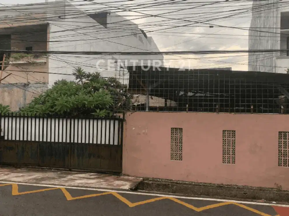 Rumah Strategis Di Tengah Kota Jl Tanjung Duren Jakarta Barat