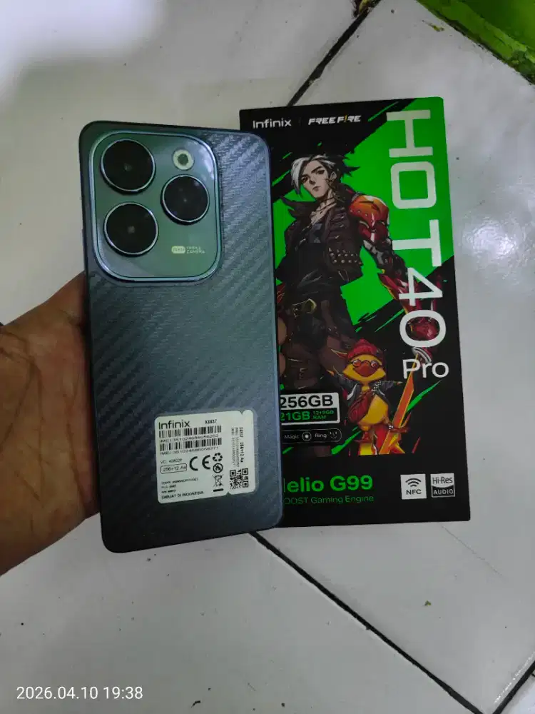 Infinik hot 40 pro ram 12/256 fullset no minus no cacad like new
