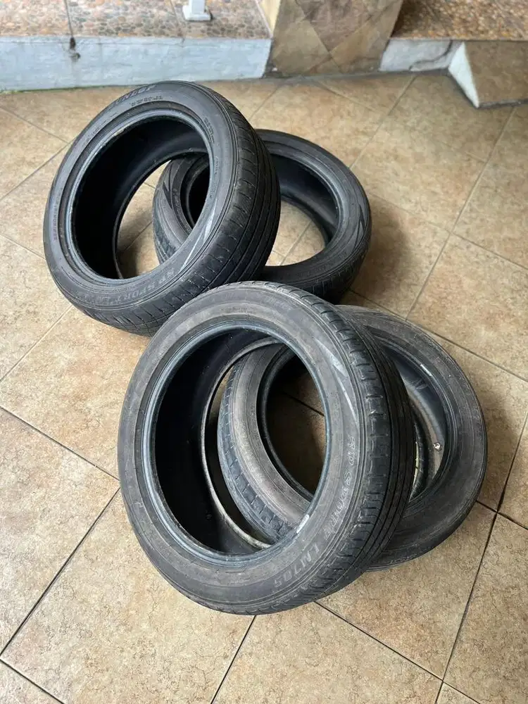 Ban dunlop lm 705 235 50 R18